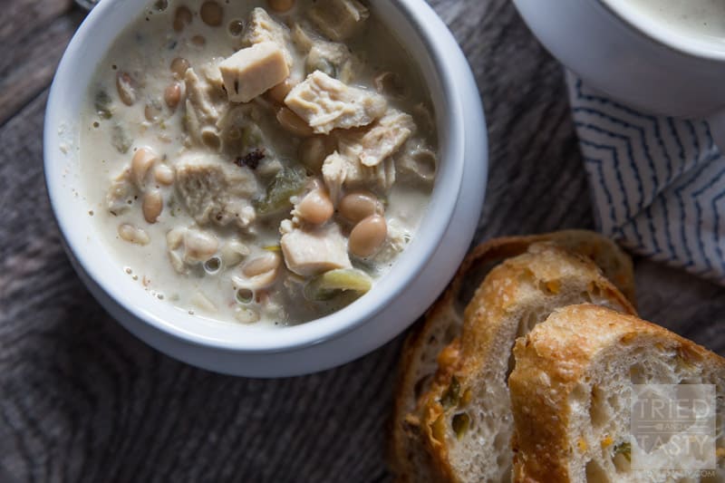 Creamy White Chili // This is one of the BEST chicken chili recipes out there! EVERYONE that has tried it has asked for the recipe. Try it for yourself and you'll see why! | Tried and Tasty