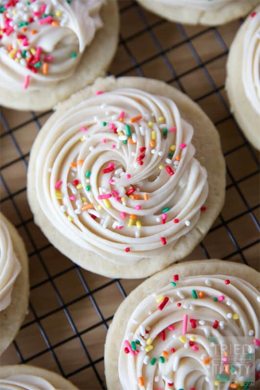 Sugar Cookies with Vanilla Buttercream Frosting // A delicious sugar cookie recipe and frosting that you'll use time and time again. | Tried and Tasty