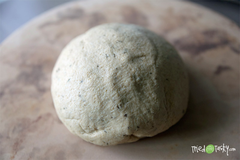 Whole Wheat Pizza Crust // This healthier crust option will make homemade pizza that much more tasty! | Tried and Tasty