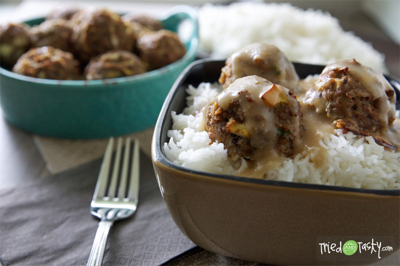 Apple Turkey Meatballs with Buttery Whole Wheat Gravy // These meatballs have a fun apple twist on them! | Tried and Tasty