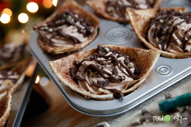 Andes Mint Tortilla Cups // These are to die for. If you love Andes, or love mint, you will LOVE these! | Tried and Tasty