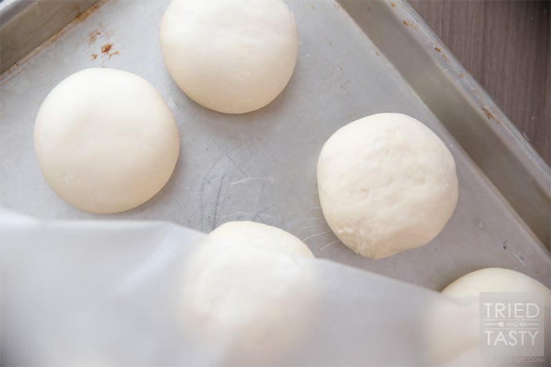 Quick & Easy Cheater Hamburger Buns // Want a homemade hamburger bun without all of the fuss? Try these, they will impress any guest and take little to no effort! | Tried and Tasty