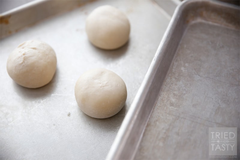 Quick & Easy Cheater Hamburger Buns // Want a homemade hamburger bun without all of the fuss? Try these, they will impress any guest and take little to no effort! | Tried and Tasty