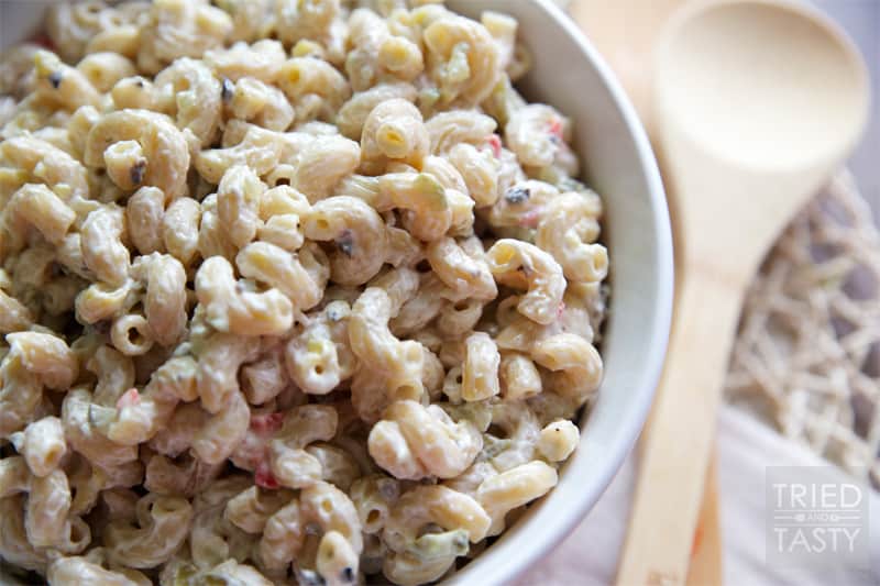 Mom's Best Macaroni Salad // A creamy, tangy but not too tangy macaroni salad that will compliment any picnic or BBQ! | Tried and Tasty