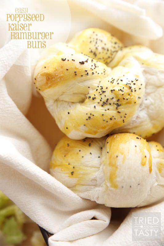 Easy Poppyseed Kaiser Hamburger Buns // Tried and Tasty