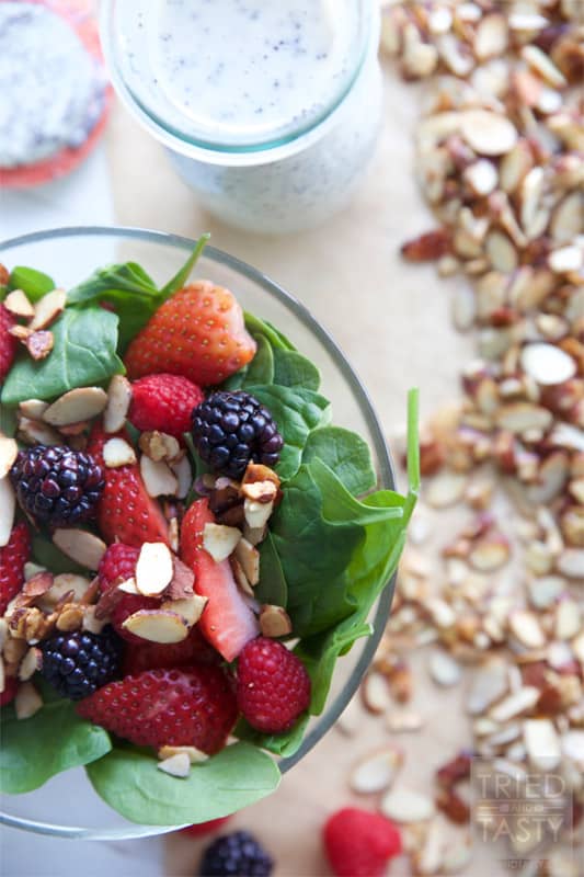 Healthier Zupas Nuts About Berries Salad Copycat // Ditch the sugar coated almonds and sugary poppyseed dressing and fall in love with this healthier version. Simple to throw together, beautiful to look at, and the most delicious healthy salad you'll ever have! | Tried and Tasty