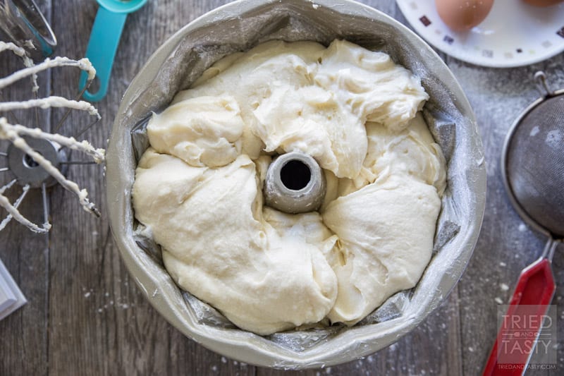 Mamas 7UP Pound Cake | This family recipe is one you'll want to make over and over again. It feeds a crowd and will get rave reviews at first bite. Make Mama's 7Up Pound Cake for birthdays, holidays, or any special occasion in between. Perfect for children and adults alike, you won't regret the time it takes to pull this masterpiece together. // Tried and Tasty