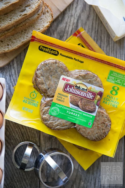 Sausage In A Hole Toast / You've seen egg in a hole, but have you seen sausage in a hole? This toast is the most delicious and easy way to start your morning. With only 5 ingredients you'll have a filling & fun breakfast the whole family will love! | Tried and Tasty