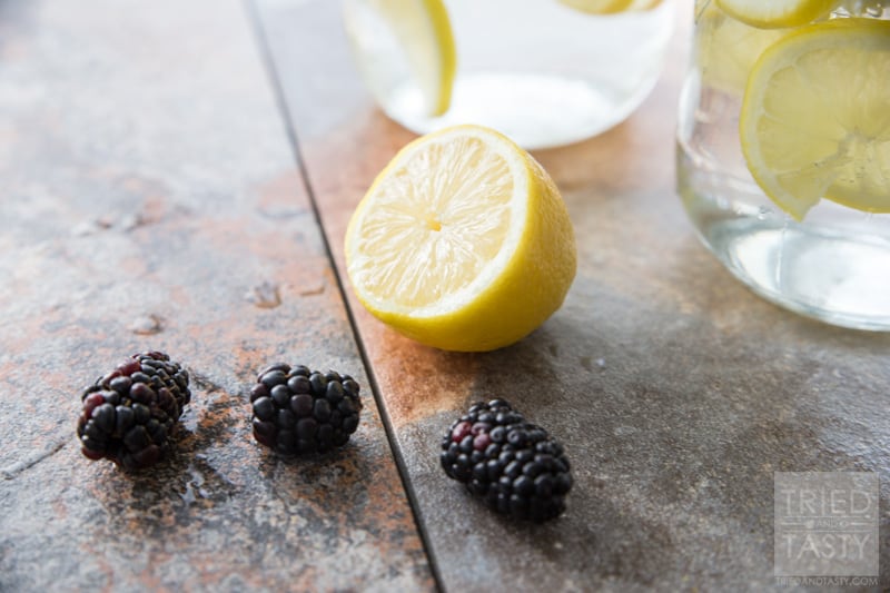 Blackberry Lemon Infused Water // If you haven't yet tried fruit infused water then you are missing out. This Blackberry Lemon Infused Water is more refreshing than I can describe. Plus, it's super simple to put together - you've got to give it a try! Great for the hot summer months, but still delicious any other time of the year. | Tried and Tasty