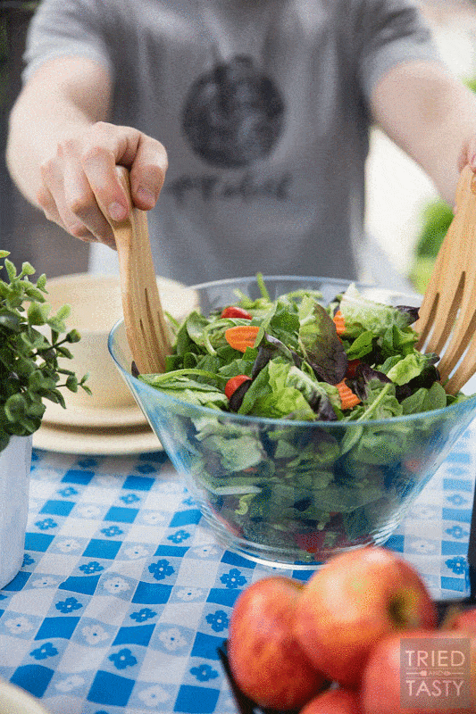 Low Calorie Dijon Dressing // Nothing can make a healthy salad unhealthy faster than the dressing you put on it! This low-cal dijon is exactly what you need if you're looking to maintain taste without sacrificing your nutrition! Especially great on top of Taylor Farms Snappy Spinach Salad! | Tried and Tasty