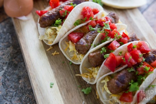 Breakfast Street Tacos // Forget taco Tuesday... you can have these Breakfast Street Tacos any morning of the week. One of the easiest and most delicious fresh breakfast ideas you've seen in a while! Make these for the whole family, they will all fall in love! | Tried and Tasty