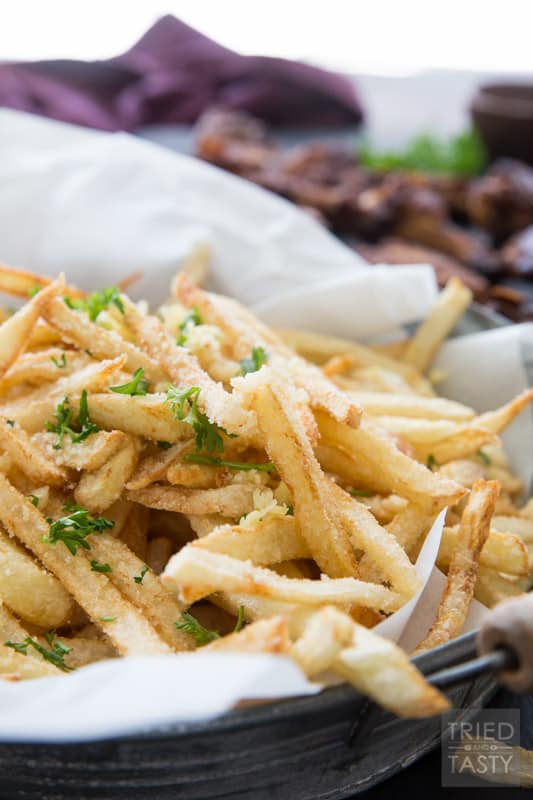 Game Day Wings 'n Parmesan Garlic Fries // Need a game day appetizer? Want some fun finger food that's sure to please a crowd? This power packed combo is sure to give you're guests exactly what they want! | Tried and Tasty
